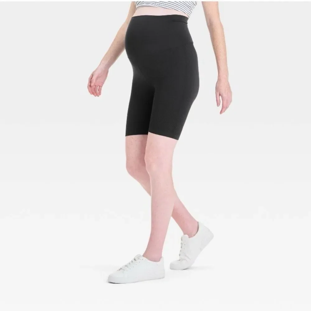 Ingrid & Isabel Black Women's Maternity Bike Shorts